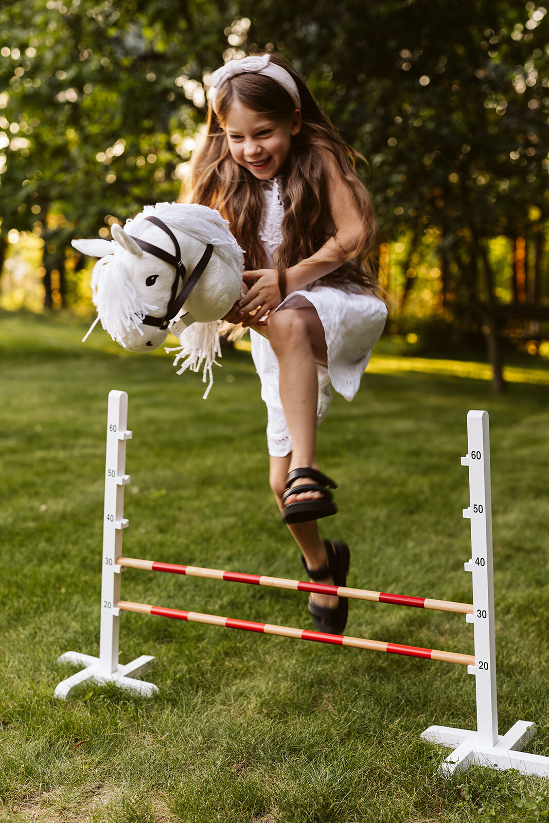 Concours Hindernis Hobby Horsing Wit / Rood